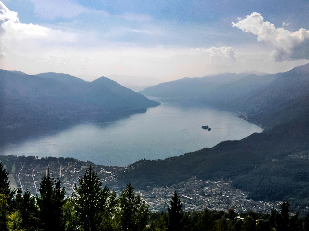 Ausblick von Cardada Cimetta, Hausberg Locarno 