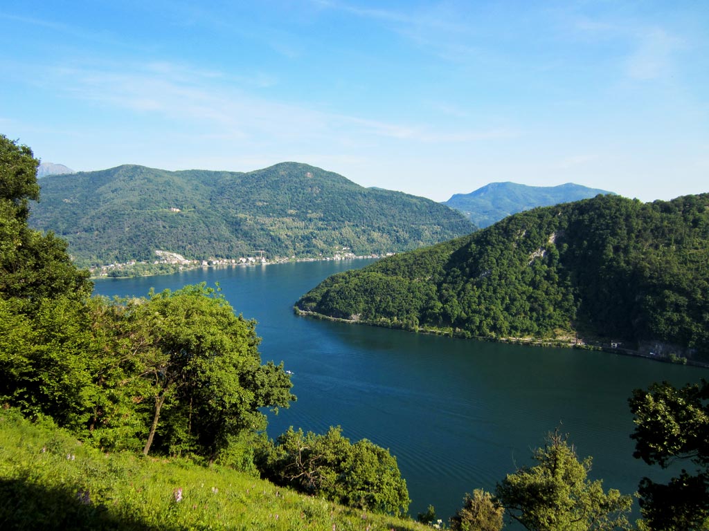 Ausblick vom Rundweg auf dem Monte Caslano