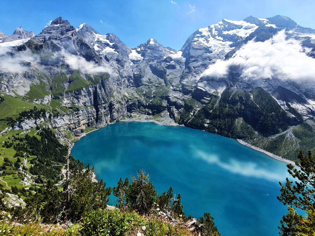 Oeschinensee Wanderung Traumhafte Aussicht Vom Heuberg