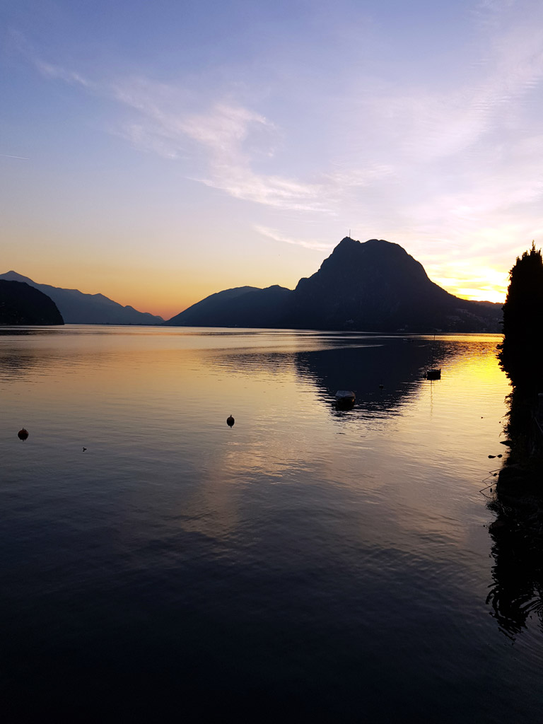 Sonnenuntergang am Monte San Salvatore, Tessin Sehenswürdigkeiten