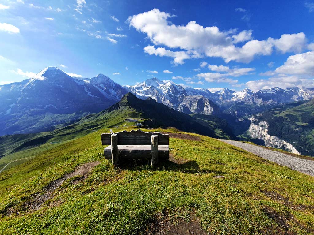 Sitzbank auf dem Männlichen Royal Walk, die schönsten Orte der Schweiz