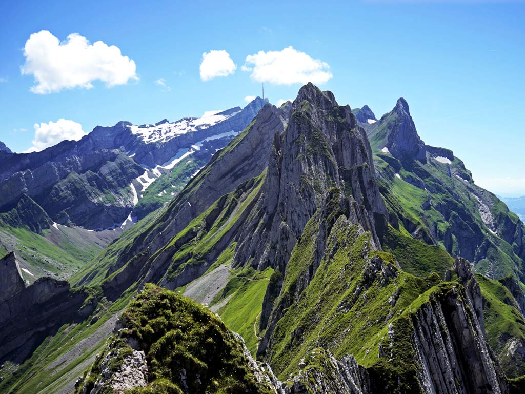 Ausblick vom Schäfler auf den Alpstein, die schönsten Orte der Schweiz