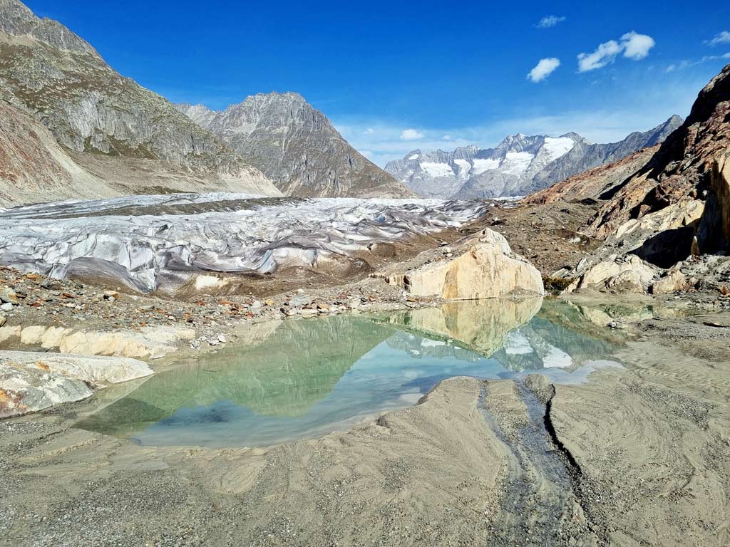 Aletschgletscher Wanderung: Vom Aussichtspunkt Moosfluh bis zum Gletscherrand