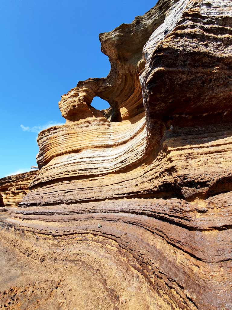 Teneriffa Strände: Gesteinsformation an der Playa Amarilla