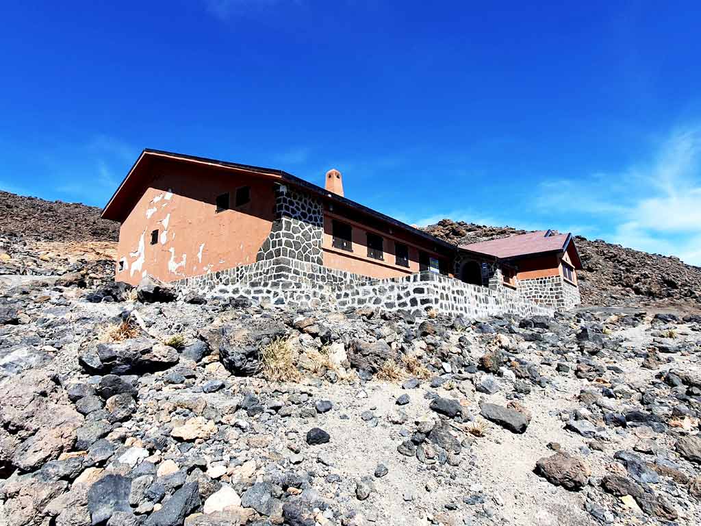 Refugio de Altavista auf dem Pico del Teide Vulkan auf Teneriffa
