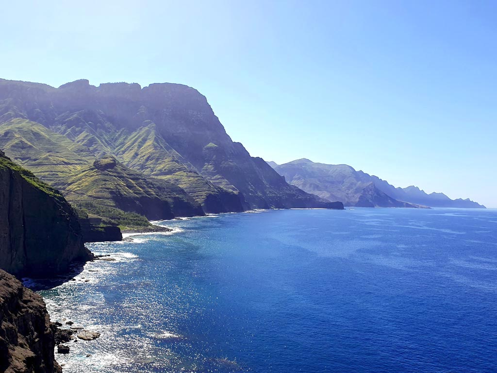 Grüne Westküste auf Gran Canaria im Winter bei Agaete