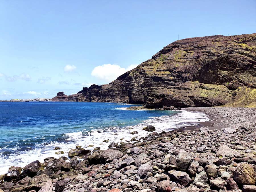 Gran Canaria wandern: Playa de Guayedra am Ziel der Küstenwanderung ab Agaete