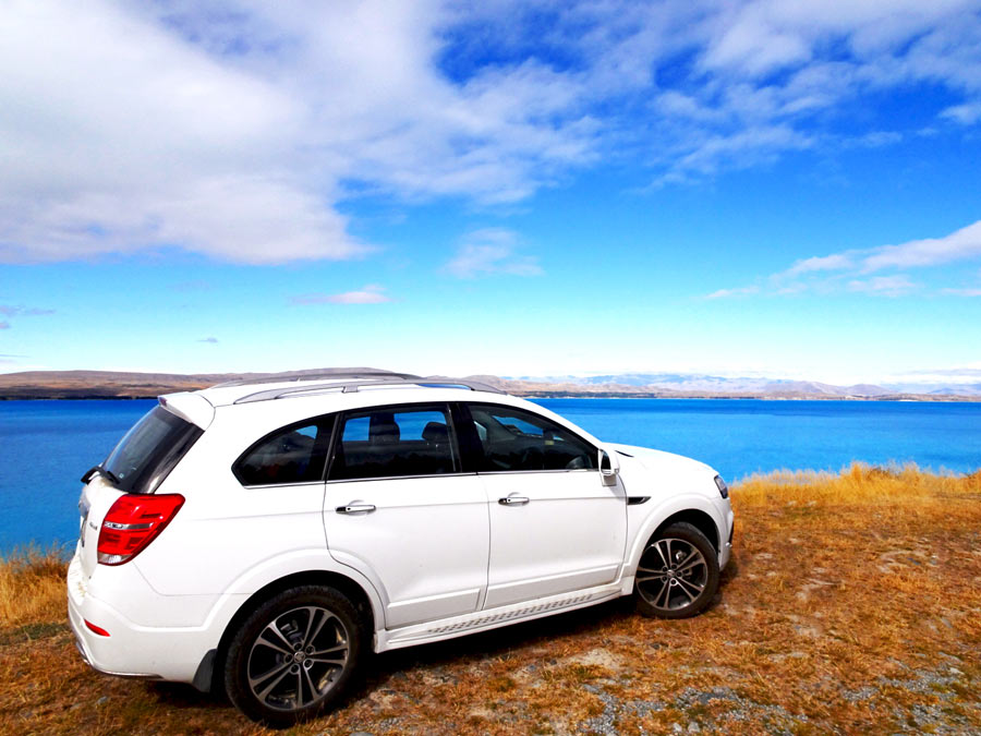 Neuseeland Mietwagen Tipps & Erfahrungen: SUV am Lake Pukaki in Neuseeland