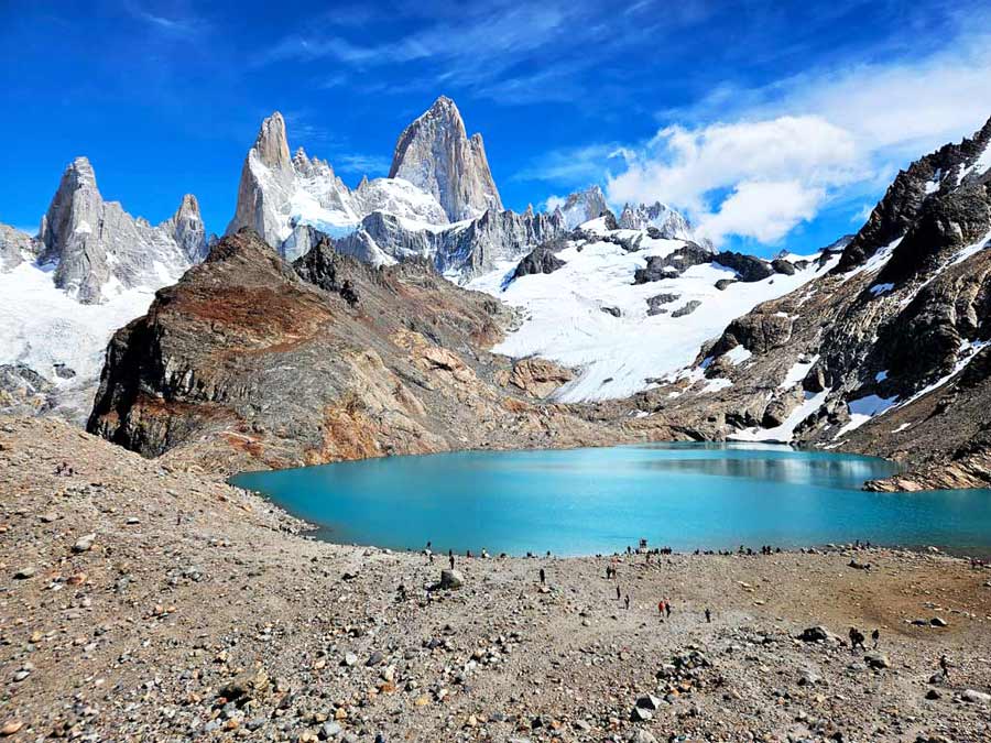 Patagonien Auto mieten Tipps & Erfahrungen in El Calafate und El Chalten: Mit dem Mietwagen erreicht ihr den Start aller Wanderungen in El Chalten problemlos