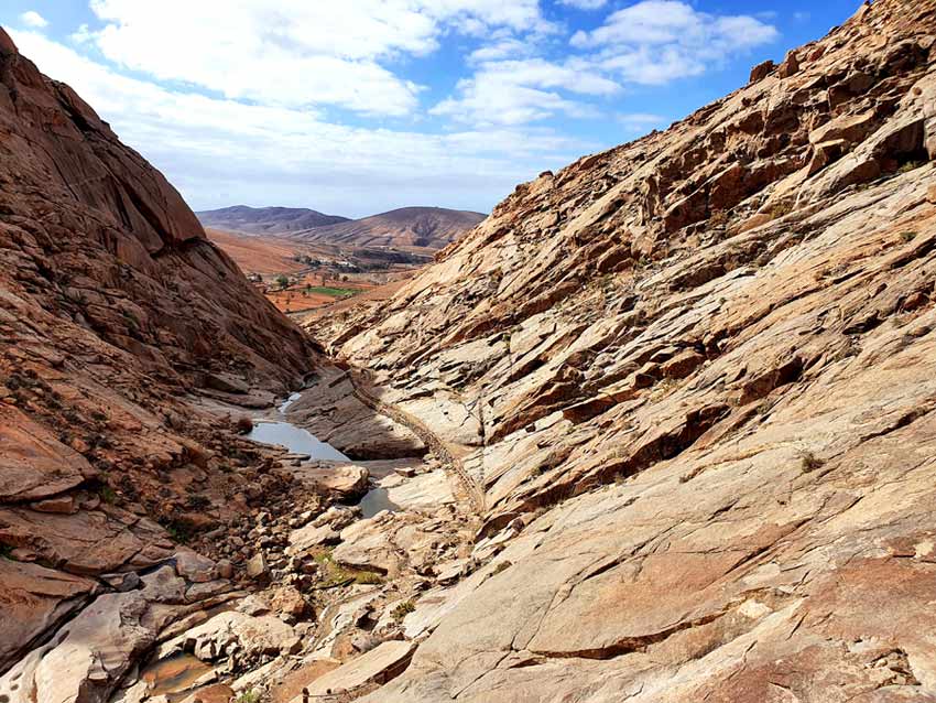 Fuerteventura im Winter Erfahrungen Klima: Schlucht von Las Peñitas bei Sonnenschein