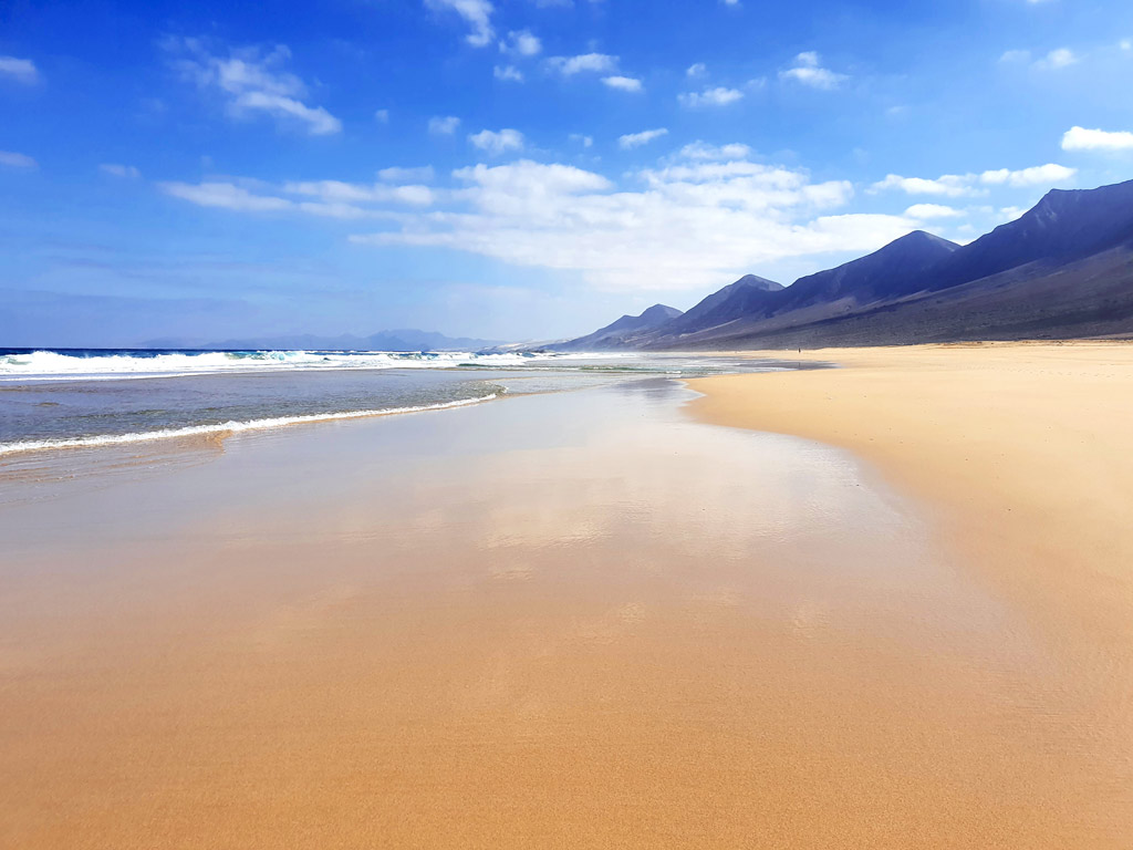 Fuerteventura wo übernachten - Fuerteventura Tipps Unterkunft: Heller Sandstrand Playa de Cofete