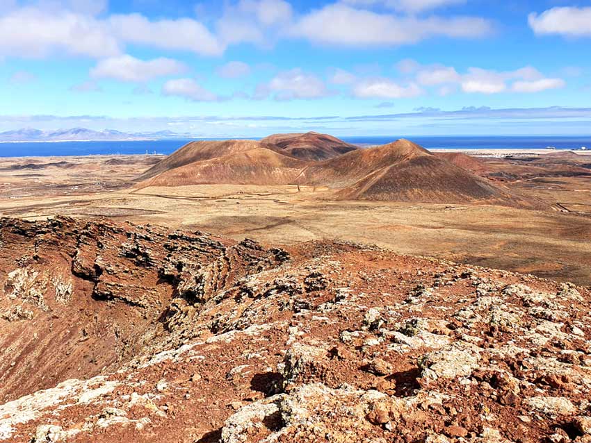 Fuerteventura Aktivitäten - was tun auf Fuerteventura: Ausblick am Ende der Wanderung auf den Vulkan Hondo