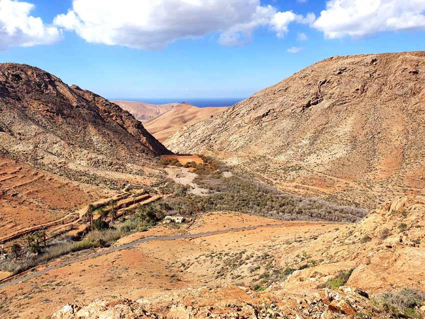 Fuerteventura Aussichtspunkte: Mirador de las Peñitas mit dem versickerten Stausee Presa de las Peñitas