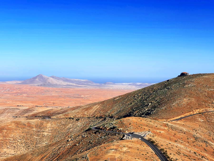 Fuerteventura Aussichtspunkte: Ausblick vom Morro de la Curz oberhalb des Aussichtspunktes Mirador de Guise y Ayose